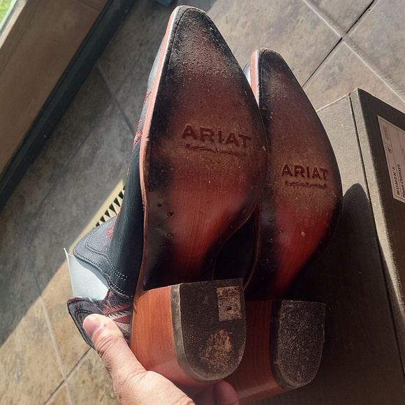 Ariat Dixon Chimayo size 8 5 - Picture 2 of 5